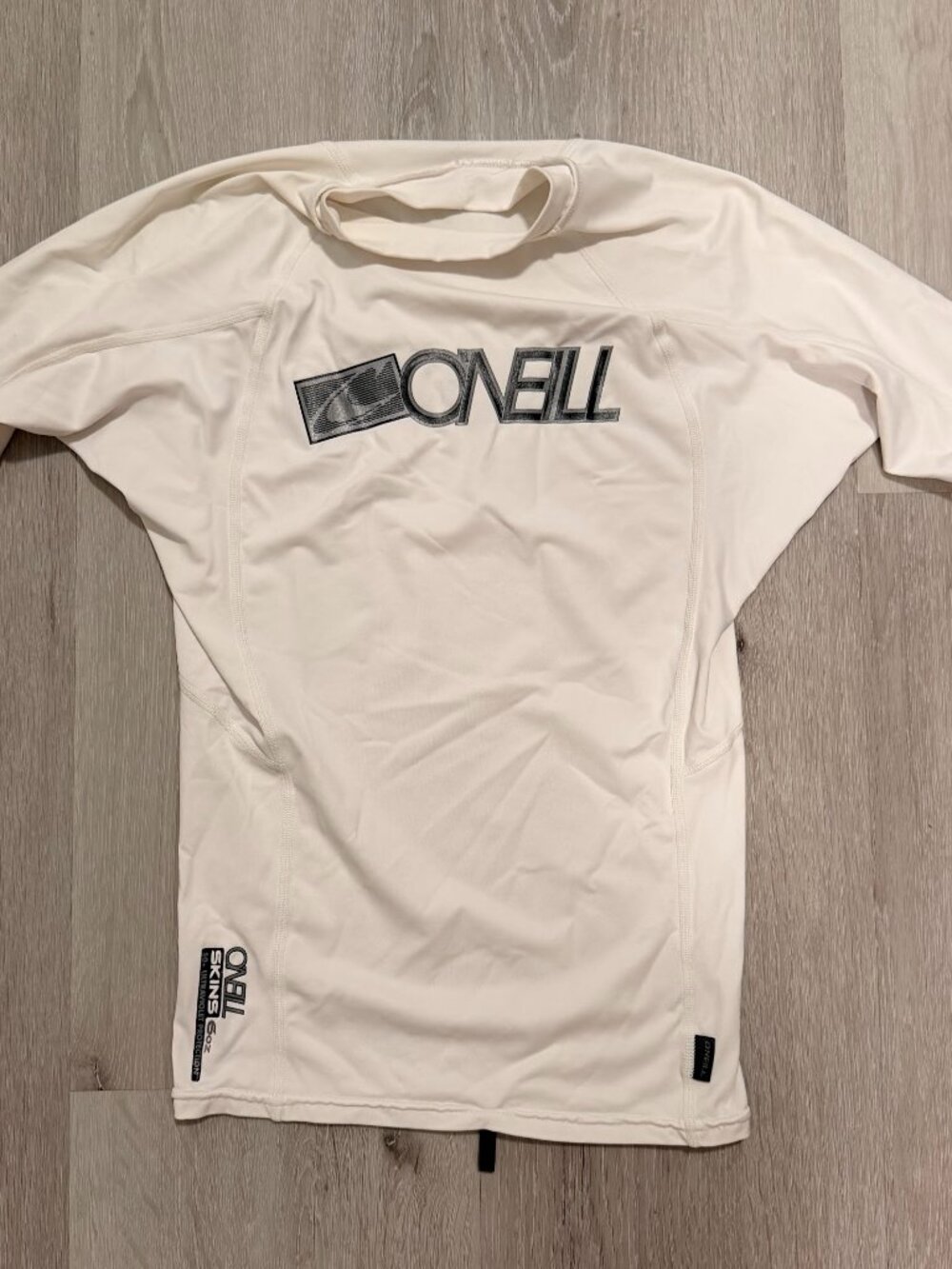 O'Neill Skins 6oz Short Sleeve Rash Guard | Cream White Swim Shirt UPF 50+ Size